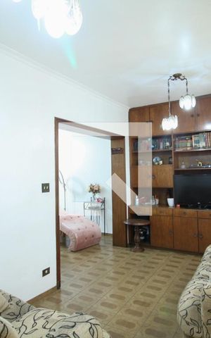 Casa à venda com 155m², 3 quartos e 2 vagas Casa à venda com 155m², 3 quartos e 2 vagasSala