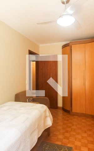 Apartamento à venda com 174m², 3 quartos e 2 vagas Apartamento à venda com 174m², 3 quartos e 2 vagasQuarto 1