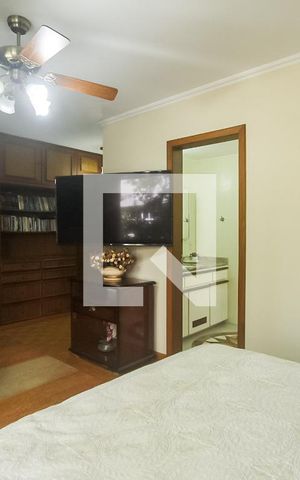 Apartamento à venda com 174m², 3 quartos e 2 vagas Apartamento à venda com 174m², 3 quartos e 2 vagasSuite
