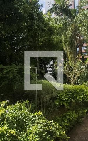 Apartamento à venda com 174m², 3 quartos e 2 vagas Apartamento à venda com 174m², 3 quartos e 2 vagasVista
