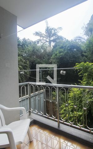 Apartamento à venda com 174m², 3 quartos e 2 vagas Apartamento à venda com 174m², 3 quartos e 2 vagasSacada