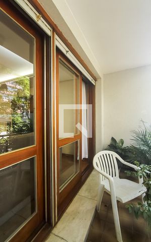 Apartamento à venda com 174m², 3 quartos e 2 vagas Apartamento à venda com 174m², 3 quartos e 2 vagasVaranda