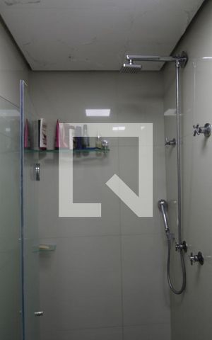 Apartamento à venda com 62m², 2 quartos e 1 vagaBanheiro 2