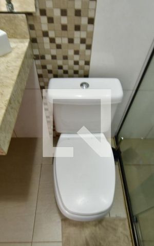 Casa à venda com 240m², 4 quartos e 1 vagaBanheiro