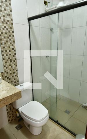 Casa à venda com 240m², 4 quartos e 1 vagaBanheiro