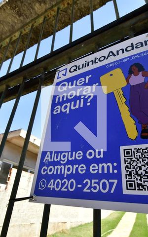 Casa à venda com 240m², 4 quartos e 1 vagaPlaquinha