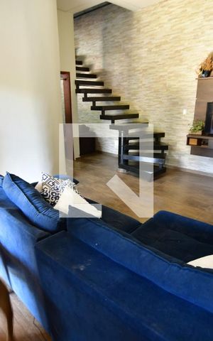 Casa à venda com 240m², 4 quartos e 1 vagaSala