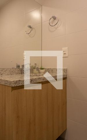 Apartamento à venda com 39m², 1 quarto e 2 vagas Apartamento à venda com 39m², 1 quarto e 2 vagasBanheiro