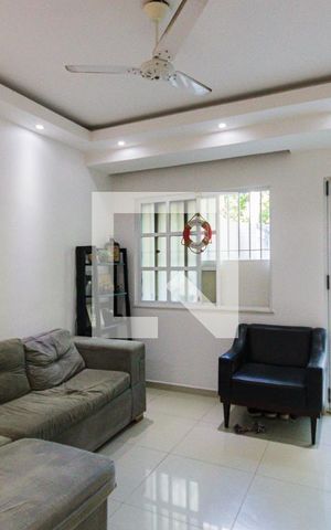 Casa de condomínio para alugar com 91m², 3 quartos e 1 vaga Casa de condomínio para alugar com 91m², 3 quartos e 1 vagaSala