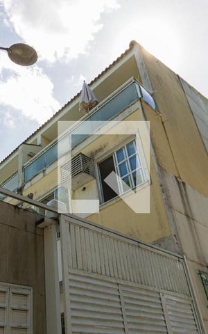 Casa de condomínio para alugar com 91m², 3 quartos e 1 vaga Casa de condomínio para alugar com 91m², 3 quartos e 1 vagaFachada
