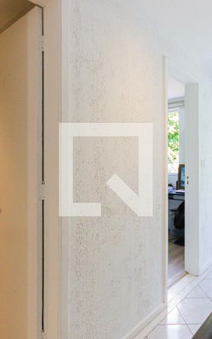 Casa de condomínio para alugar com 91m², 3 quartos e 1 vaga Casa de condomínio para alugar com 91m², 3 quartos e 1 vagaCorredor
