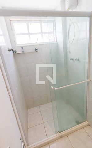 Casa de condomínio para alugar com 91m², 3 quartos e 1 vaga Casa de condomínio para alugar com 91m², 3 quartos e 1 vagaBanheiro da Suíte