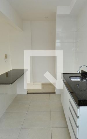 Apartamento para alugar com 63m², 2 quartos e 2 vagas Apartamento para alugar com 63m², 2 quartos e 2 vagasCozinha