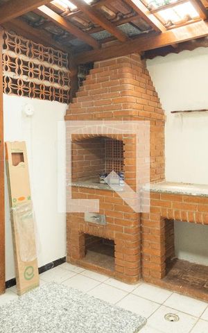 Casa de condomínio à venda com 77m², 2 quartos e 1 vaga Casa de condomínio à venda com 77m², 2 quartos e 1 vagaÁrea de Serviço e Churrasqueira