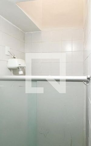 Casa de condomínio à venda com 77m², 2 quartos e 1 vaga Casa de condomínio à venda com 77m², 2 quartos e 1 vagaBanheiro Social