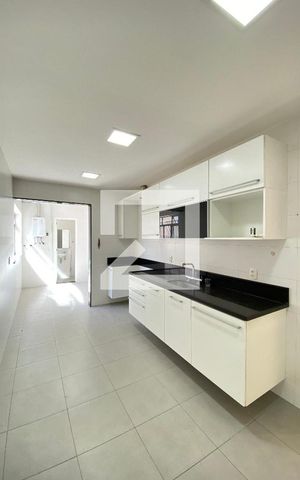 Apartamento à venda com 150m², 3 quartos e 1 vaga Apartamento à venda com 150m², 3 quartos e 1 vagaCozinha