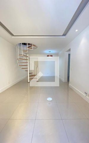 Apartamento à venda com 150m², 3 quartos e 1 vaga Apartamento à venda com 150m², 3 quartos e 1 vagaSala