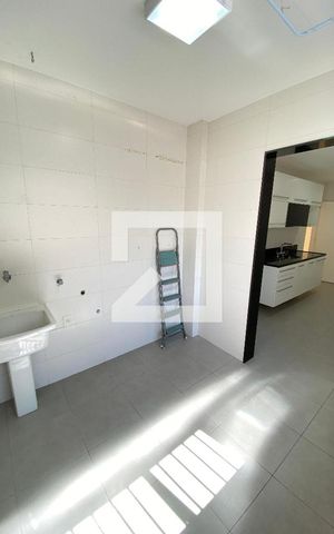 Apartamento à venda com 150m², 3 quartos e 1 vaga Apartamento à venda com 150m², 3 quartos e 1 vagaÁrea de Serviço