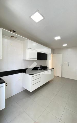 Apartamento à venda com 150m², 3 quartos e 1 vaga Apartamento à venda com 150m², 3 quartos e 1 vagaCozinha