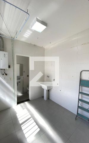 Apartamento à venda com 150m², 3 quartos e 1 vaga Apartamento à venda com 150m², 3 quartos e 1 vagaÁrea de Serviço