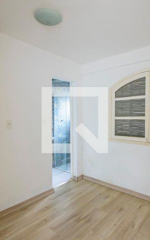 Casa à venda com 180m², 4 quartos e 5 vagas Casa à venda com 180m², 4 quartos e 5 vagasSuíte 1