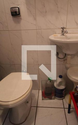 Casa à venda com 198m², 3 quartos e 2 vagasDespensa - Banheiro