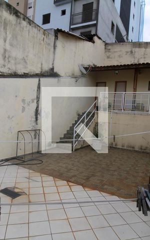 Casa à venda com 198m², 3 quartos e 2 vagasÁrea de Serviço