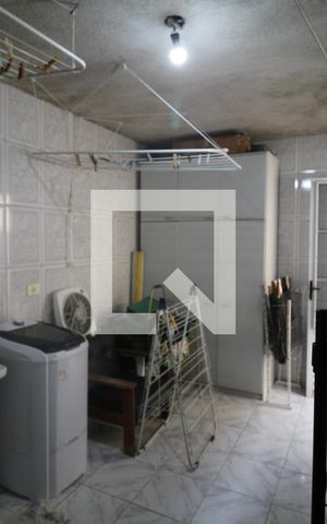 Casa à venda com 198m², 3 quartos e 2 vagasÁrea de Serviço