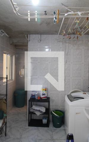 Casa à venda com 198m², 3 quartos e 2 vagasÁrea de Serviço
