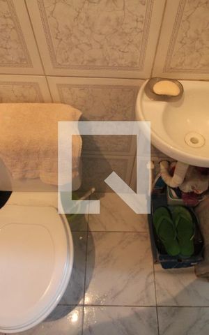 Casa à venda com 198m², 3 quartos e 2 vagasÁrea de Serviço - Banheiro