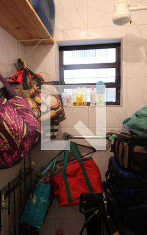 Casa à venda com 198m², 3 quartos e 2 vagasDespensa - Banheiro