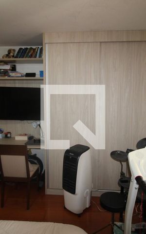 Casa à venda com 198m², 3 quartos e 2 vagasQuarto 1