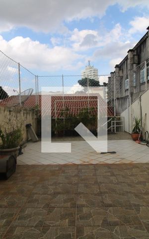 Casa à venda com 198m², 3 quartos e 2 vagasÁrea de Serviço