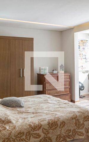 Casa à venda com 274m², 2 quartos e 8 vagas Casa à venda com 274m², 2 quartos e 8 vagasSuíte