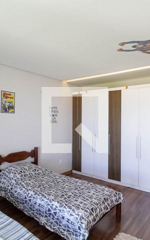 Casa à venda com 274m², 2 quartos e 8 vagas Casa à venda com 274m², 2 quartos e 8 vagasQuarto