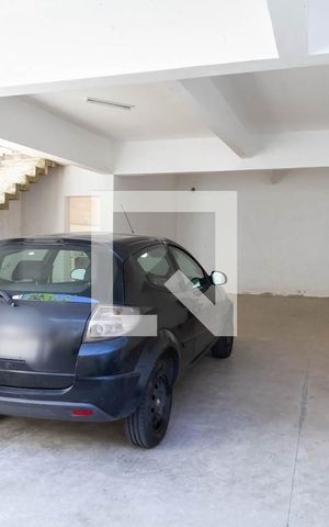 Casa à venda com 274m², 2 quartos e 8 vagas Casa à venda com 274m², 2 quartos e 8 vagasGaragem