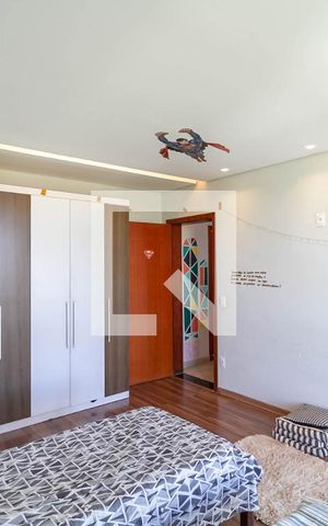 Casa à venda com 274m², 2 quartos e 8 vagas Casa à venda com 274m², 2 quartos e 8 vagasQuarto