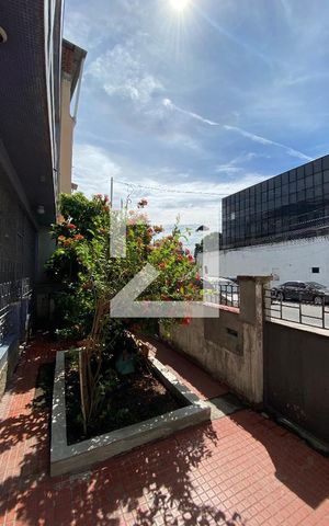 Casa à venda com 96m², 5 quartos e 1 vagaVaranda