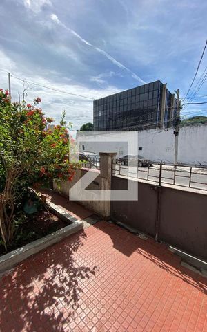 Casa à venda com 96m², 5 quartos e 1 vagaVaranda