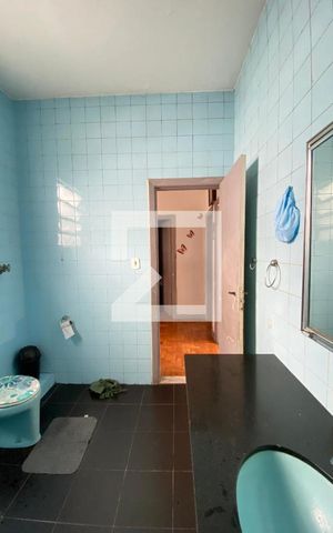 Casa à venda com 96m², 5 quartos e 1 vagaBanheiro