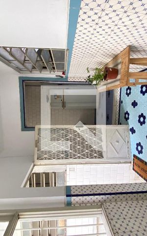 Casa à venda com 96m², 5 quartos e 1 vagaBanheiro