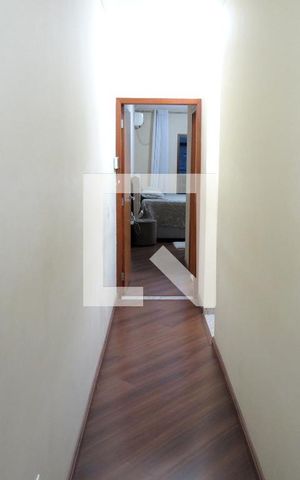 Casa à venda com 308m², 4 quartos e 6 vagasCorredor Entrada Quartos