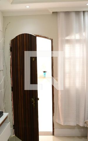 Casa para alugar com 100m², 2 quartos e 1 vagaSala