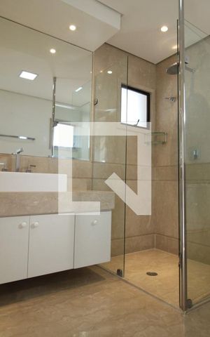 Apartamento à venda com 325m², 3 quartos e 5 vagasBanheiro 
