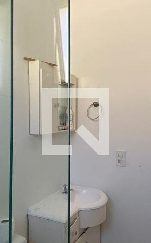 Apartamento à venda com 67m², 3 quartos e 1 vaga Apartamento à venda com 67m², 3 quartos e 1 vagaBanheiro