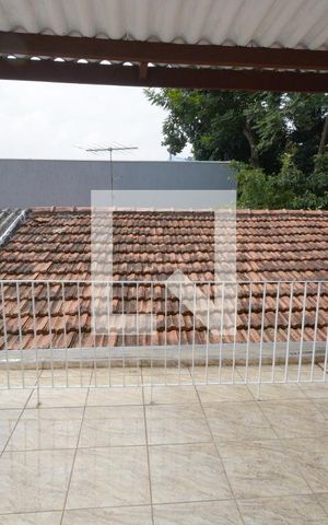 Casa para alugar com 110m², 3 quartos e 4 vagasTerraço
