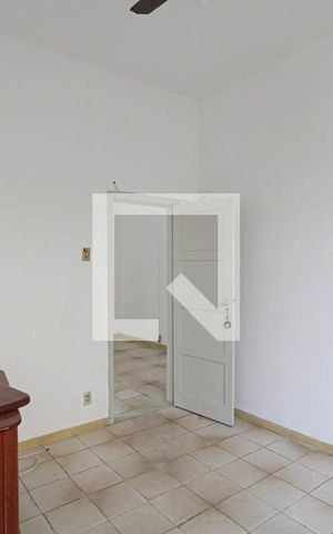 Apartamento para alugar com 72m², 2 quartos e sem vaga Apartamento para alugar com 72m², 2 quartos e sem vagaQuarto