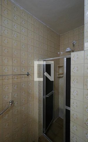 Apartamento para alugar com 72m², 2 quartos e sem vaga Apartamento para alugar com 72m², 2 quartos e sem vagaBanheiro