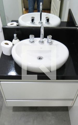 Casa à venda com 280m², 4 quartos e 10 vagasBanheiro
