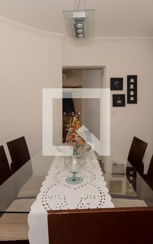 Apartamento à venda com 156m², 3 quartos e 2 vagas Apartamento à venda com 156m², 3 quartos e 2 vagasSala de jantar